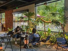 -J Create城市露营咖啡·简餐·宠物(上海动物园店)