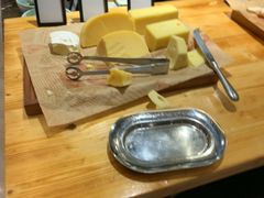 -广州万富希尔顿酒店·感趣自助餐厅·金秋蟹宴生蚝海鲜刺身烧烤