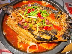 -鸣记脆皮烤鱼·海鲜烤鱼(三八广场店)
