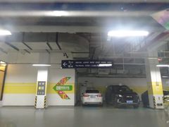 -经纬汇-停车场