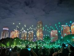 -万绿园