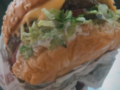 -The Habit Burger Grill 哈比特汉堡(爱琴海店)