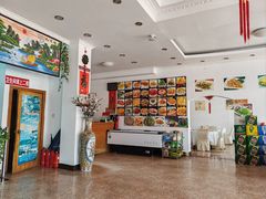 -华龙特色大骨鸡农家菜馆