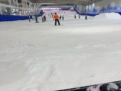 -乔波室内滑雪场