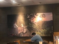 -星巴克(中远两湾城店)