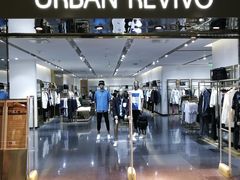 -URBAN REVIVO(济南世茂广场店)