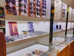 -广州宝岛眼镜武汉和光眼镜市场西区店