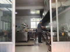 -美顺香食府鱼头老店(雪野湖店)