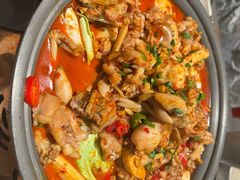 -龙巢盱眙龙虾·牛蛙·烧烤宵夜(八卦岭店)