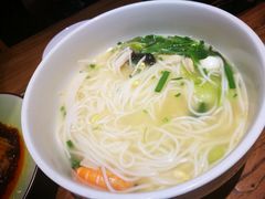 -茶花妹子云南餐厅(传媒大学店)