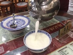 -赵记传承特色牛奶甜品(泉城广场店)