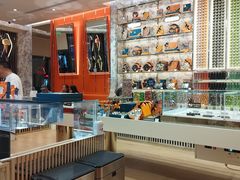 -VENCHI 闻绮(上海佛罗伦萨小镇店)