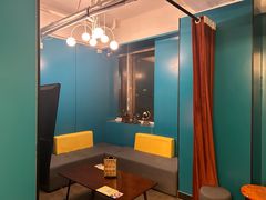 -荒岛实景沉浸密室(江汉路1店)