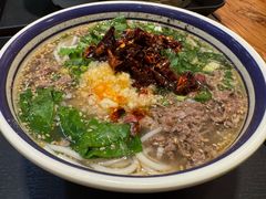 -云阿蛮云南生烫牛肉米线(奉贤路店)