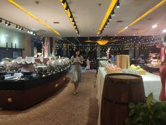 自助取餐区-雄楚国际大酒店-四季西餐厅