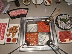 -海底捞火锅(高新万达店)