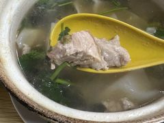 -小许三鲜砂锅馄饨店(家多乐烟酒店)