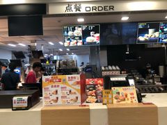 -麦当劳(国际社区店)