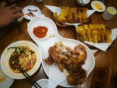 -宣海荣锅贴大王·陕味小吃集(钟楼店)