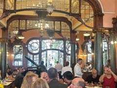 -Majestic Café
