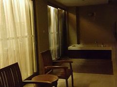 -三亚湾海居铂尔曼度假酒店