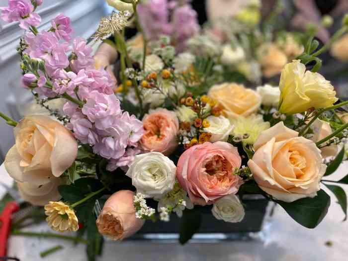 曦月花艺鲜花咖啡生活馆(中街店)