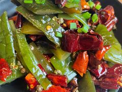 -临界音乐酒馆·小龙虾·江湖菜(华熙LIVE·鱼洞店)