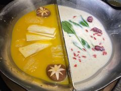 花胶鸡鸳鸯锅-湊湊火锅·茶憩(和平大悦城店)