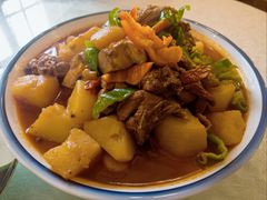 新疆大盘鸡-维吾尔餐厅(宜山路店)