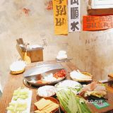 吃到家乡味道，特别喜欢吃那个虾滑，鲜美，回味无穷