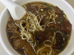 牛腩拼猪肠面-海幢瑞芳饮食店