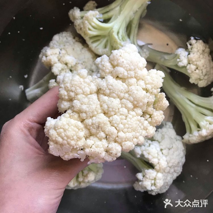 不用一颗米的减脂餐:花菜蛋炒饭🍚