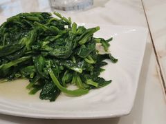 清炒豆苗-梅龙镇酒家(南京西路总店)