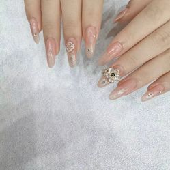 -丹曦·美甲美睫