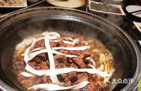 Braised Goose in Small Iron Pot