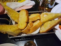 餐前面包-C&R西班牙餐厅