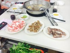 -粤潮牛肉火锅店(江南大道店)