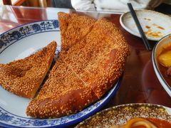 秘制烤馕-清真明德斋茶餐厅民族饭店(北京街店)