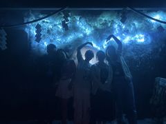 -屋有岛沉浸游戏旗舰店(中山公园店)