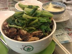 金菜云耳鸡丝炖饭-仁信双皮奶(庙前直街店)