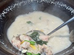 -陈大锅·岳阳鱼馆·地道岳阳菜(美食街店)