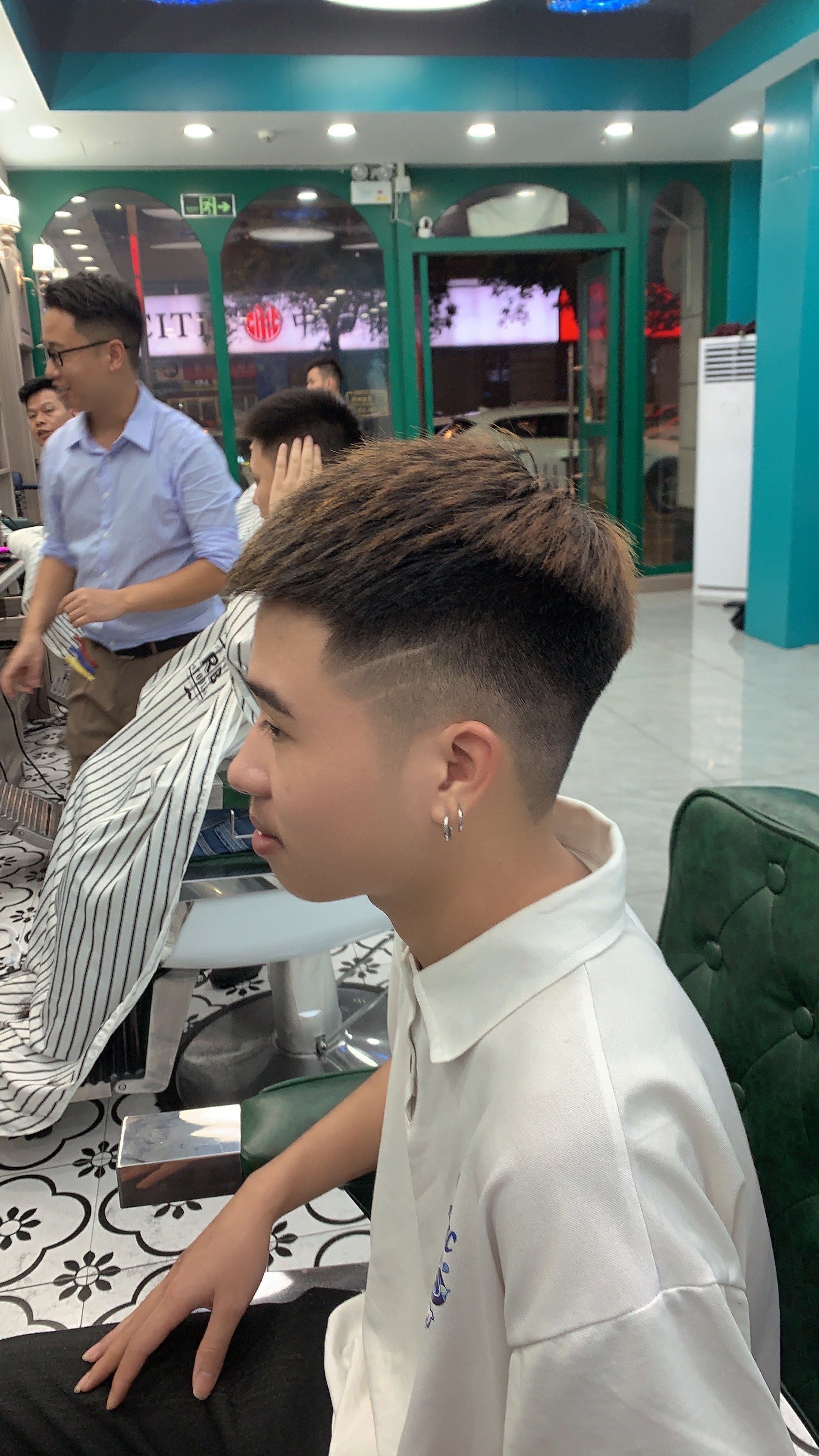 男士理发 男生发型推荐 男生纹理烫