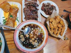 -爆炸头阿姨小四川正宗川味小吃(无任何分店)