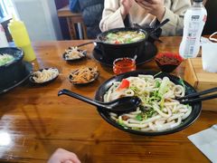 -丽虹云南过桥米线(兴工街店)