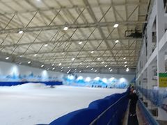 -乔波室内滑雪场