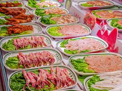 -四囍码头海鲜烧烤自助火锅(外滩南京东路悦荟广场店)