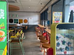 -麦当劳(南汇车市店)