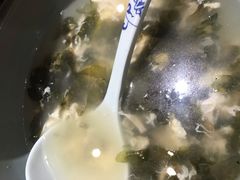 -东来菜馆•手抓海鲜家常菜•海鲜锅贴(鸽子窝店)