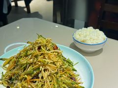 -老码头黑皮肘子锅包肉(赣水路店)