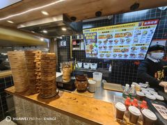 -呼啦面馆·头牌豌杂面(爱琴海店)